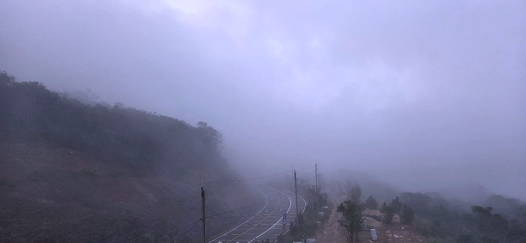 Biển mây đỉnh núi Anara Peak 3